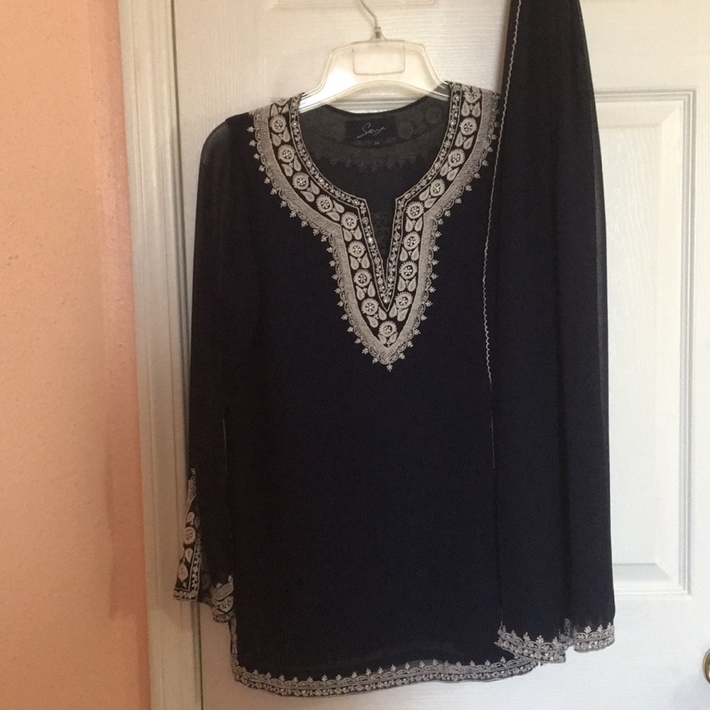 Navy with white thread embroidered tunic top